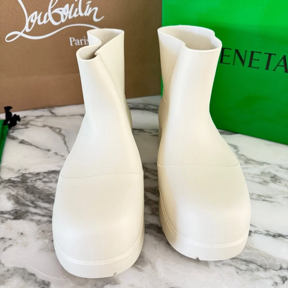 Bottega Veneta 640043 Men's‎ White Puddle Ankle Boots, sz 46